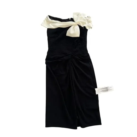 Tadashi Shoji Bow Pleated Crepe Dress Size Medium NWT Cocktail Event Wedding